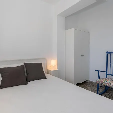 Chopos, 2 Dormitorios, Frente Al Mar, By Bookindenia Denia