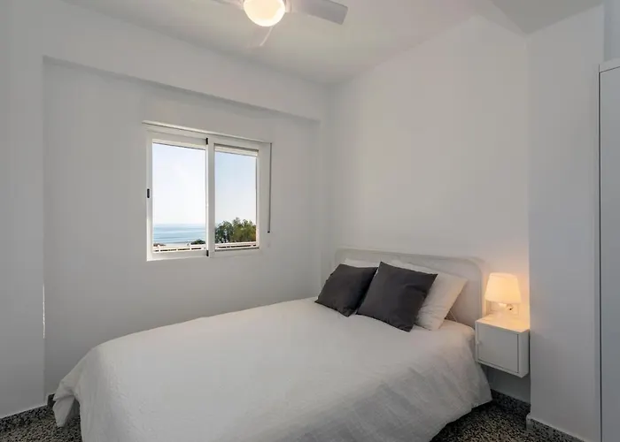 Apartmán Chopos, 2 Dormitorios, Frente Al Mar, By Bookindenia Denia
